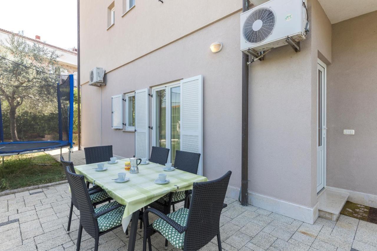 Apartments Pino بولا المظهر الخارجي الصورة