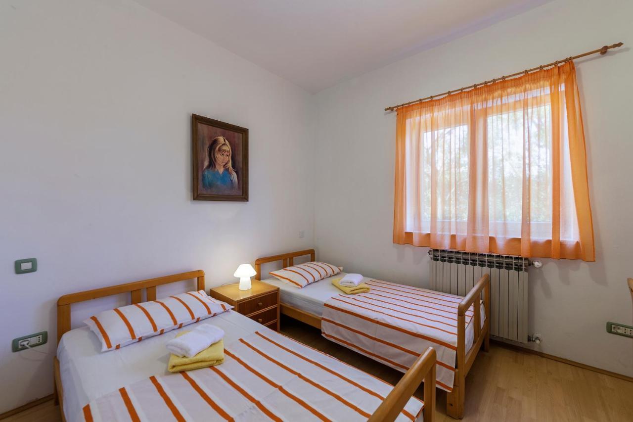 Apartments Pino بولا المظهر الخارجي الصورة