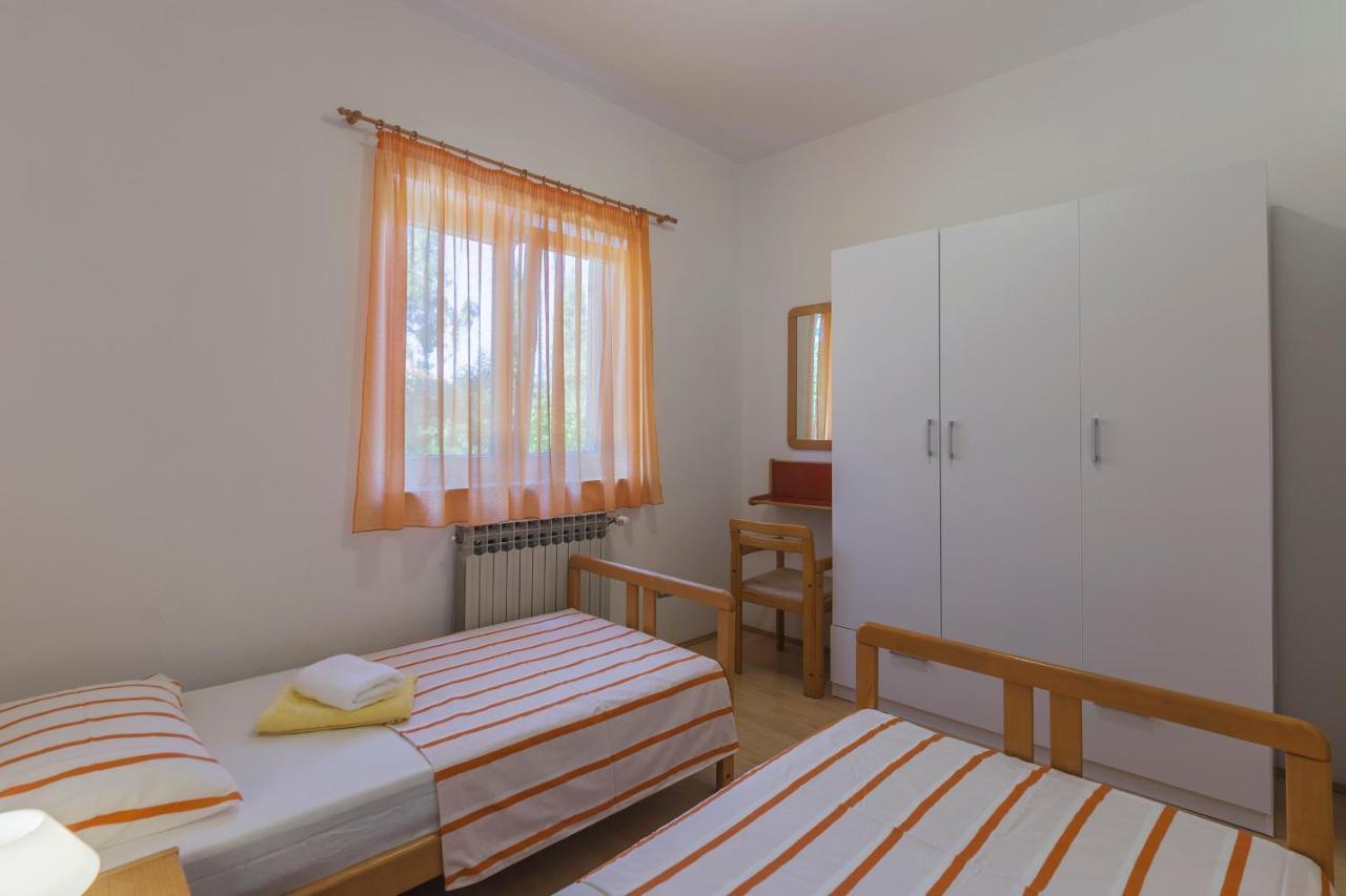 Apartments Pino بولا المظهر الخارجي الصورة